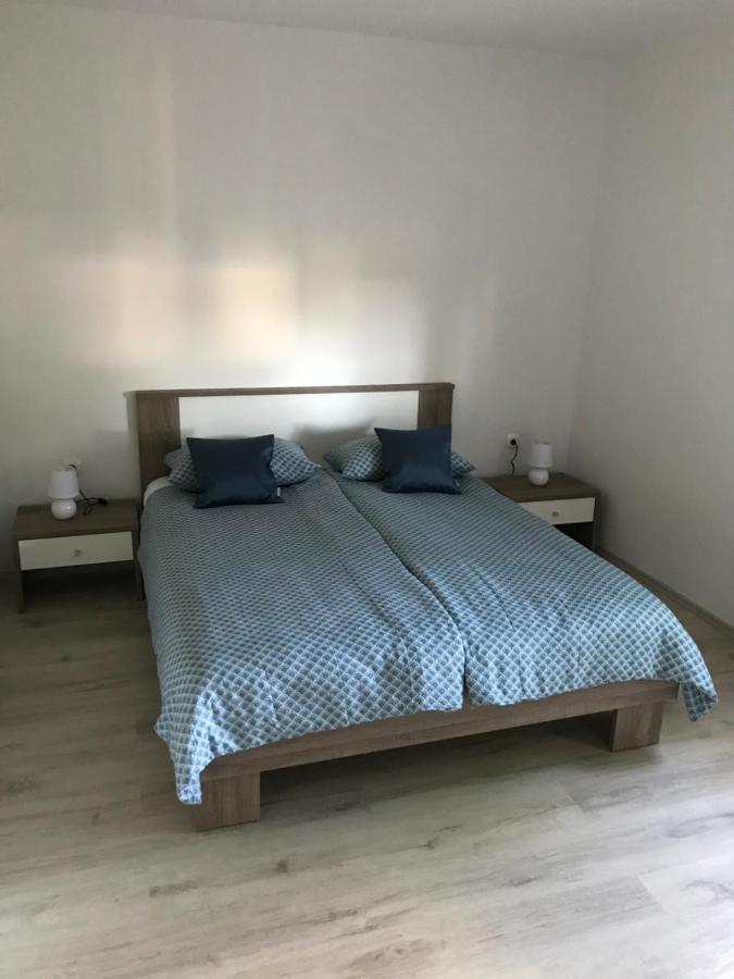 Apartments Lena Baška Zewnętrze zdjęcie